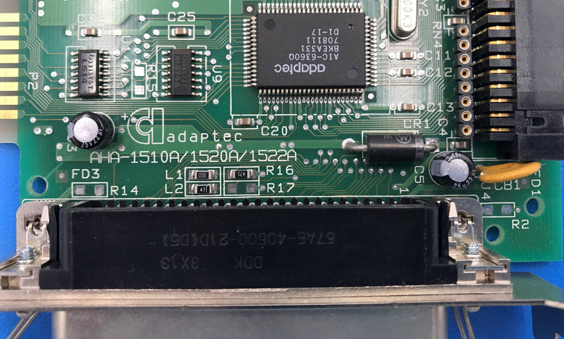 Adaptec SCSI/IDE Controller 16Bit(AHA-1522A/555300-01)Adaptec
