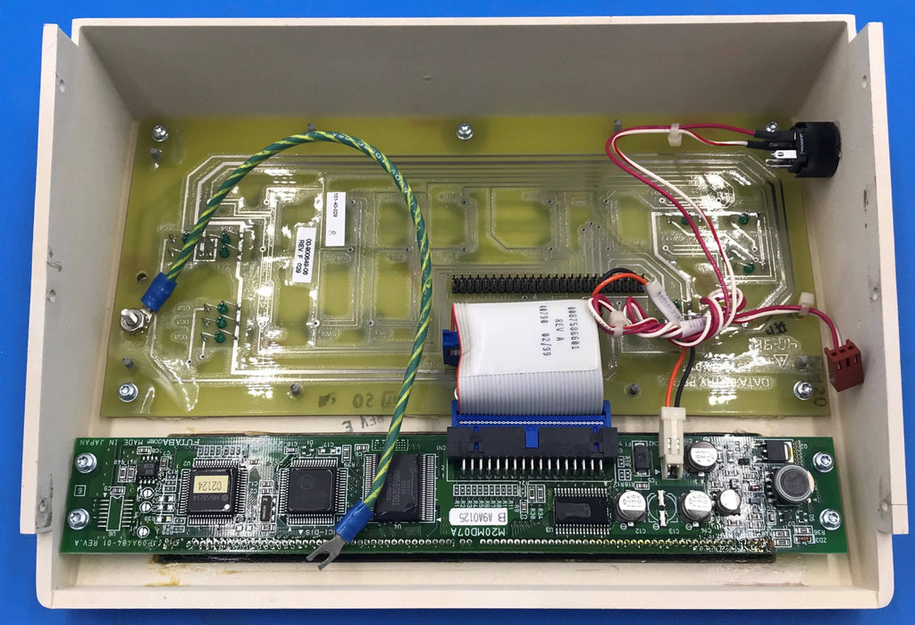 Right Control Panel W/Display Board (00-879312-05/00-900649-06) OEC 96